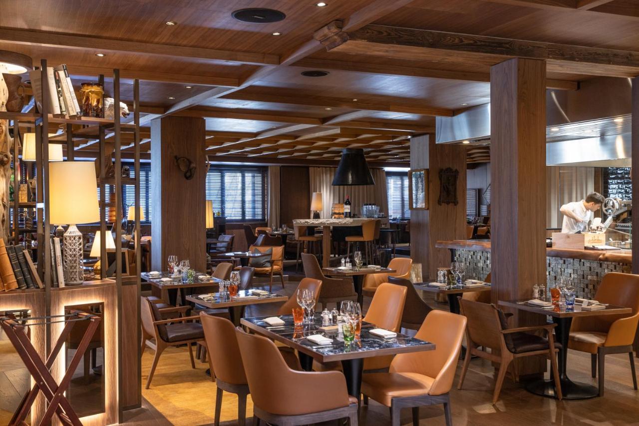 Schweizerhof Zermatt - A Small Luxury Hotel Экстерьер фото