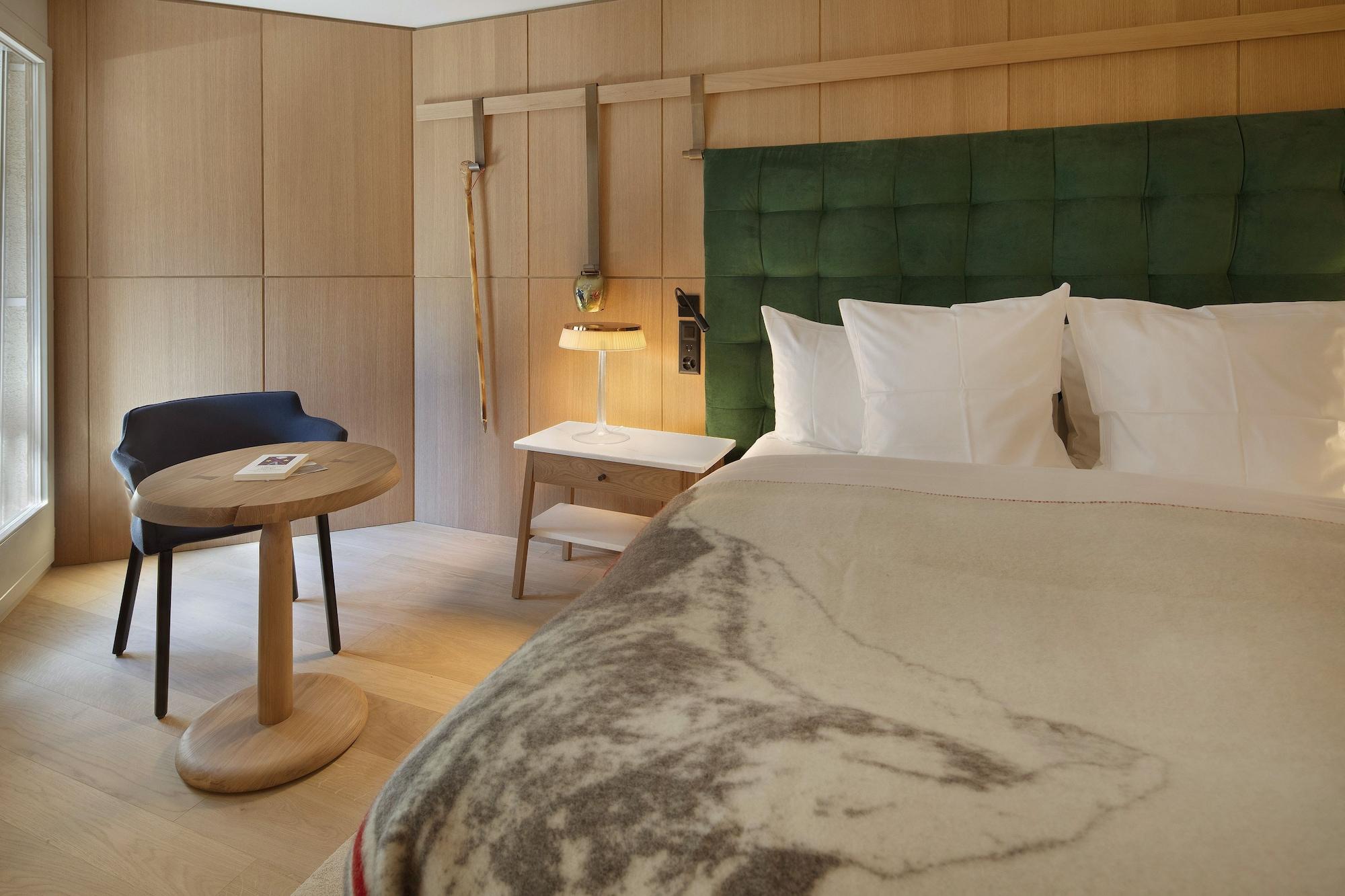 Schweizerhof Zermatt - A Small Luxury Hotel Экстерьер фото