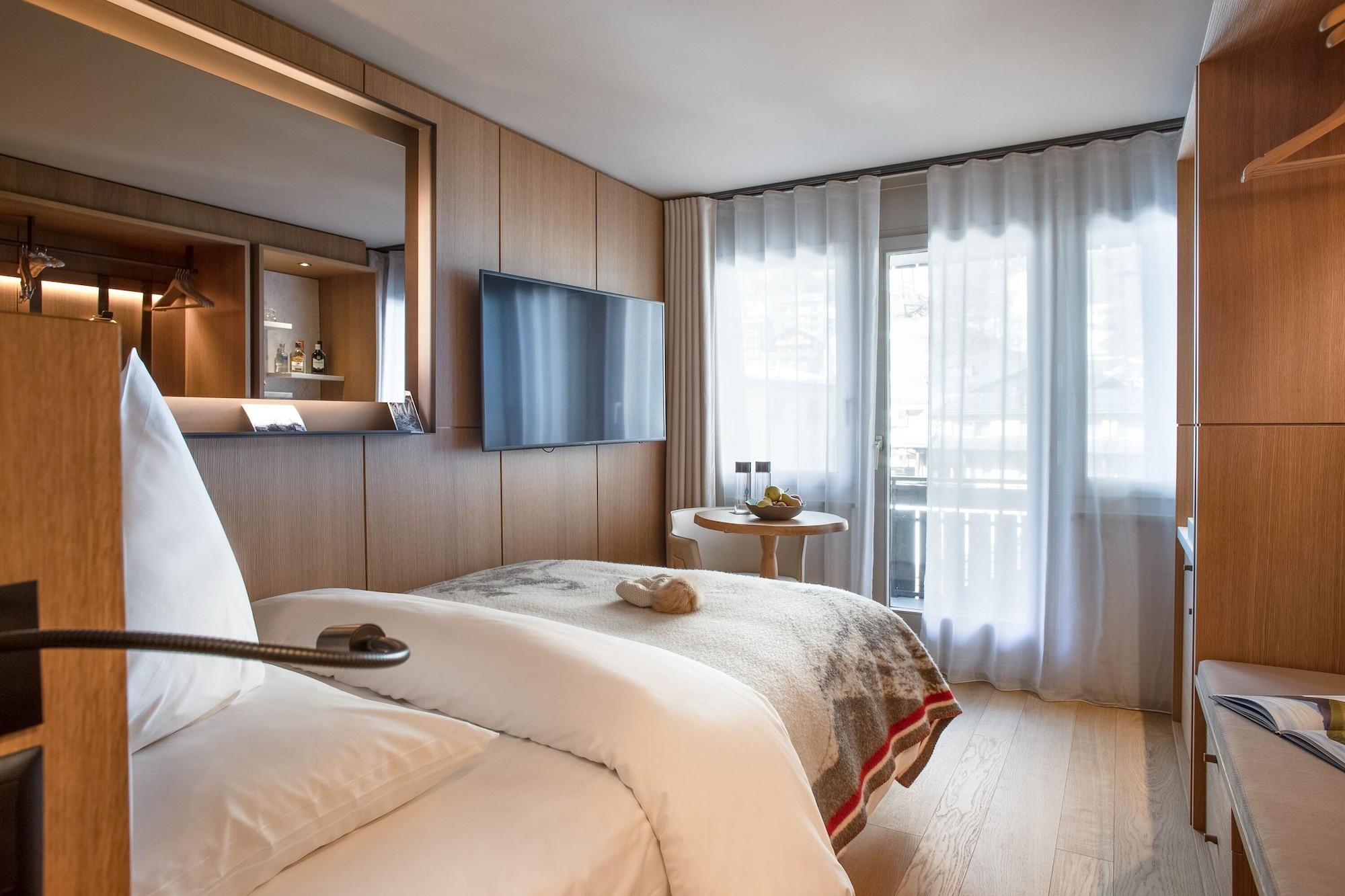 Schweizerhof Zermatt - A Small Luxury Hotel Экстерьер фото