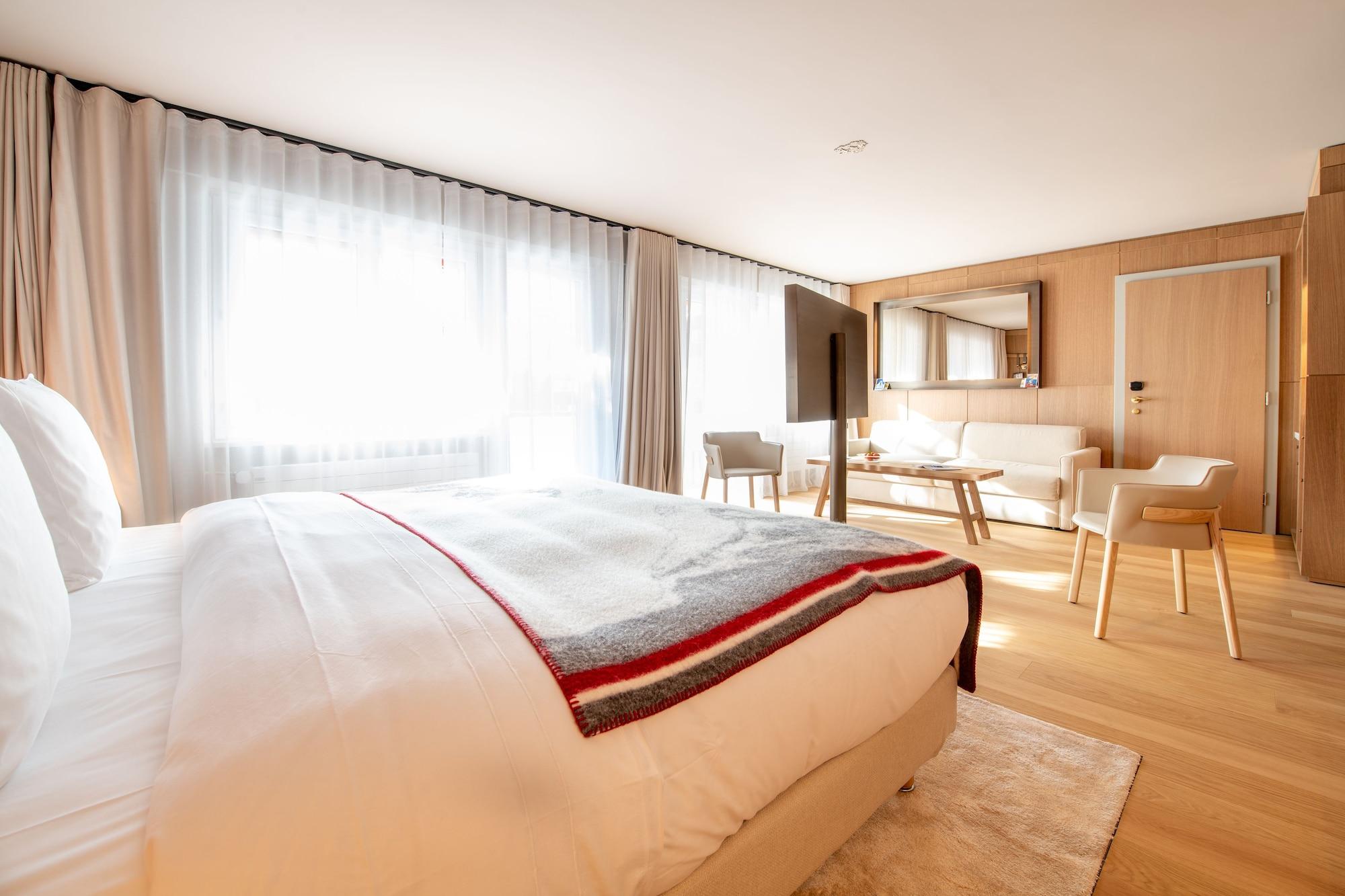 Schweizerhof Zermatt - A Small Luxury Hotel Экстерьер фото